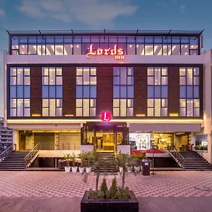 Hotel Lords Chandigarh, Zirakpur